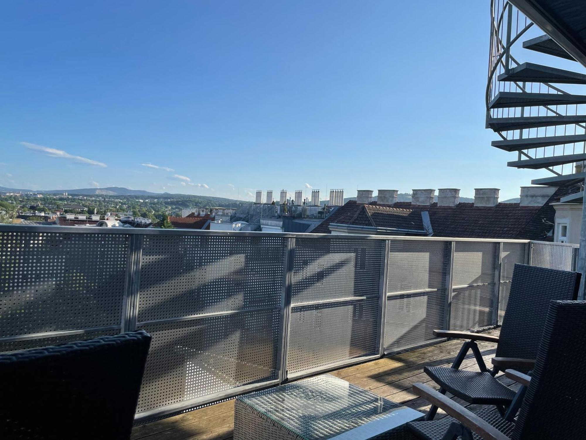 شقة Rooftop Terrace- Panoramablick Ueber Wien المظهر الخارجي الصورة